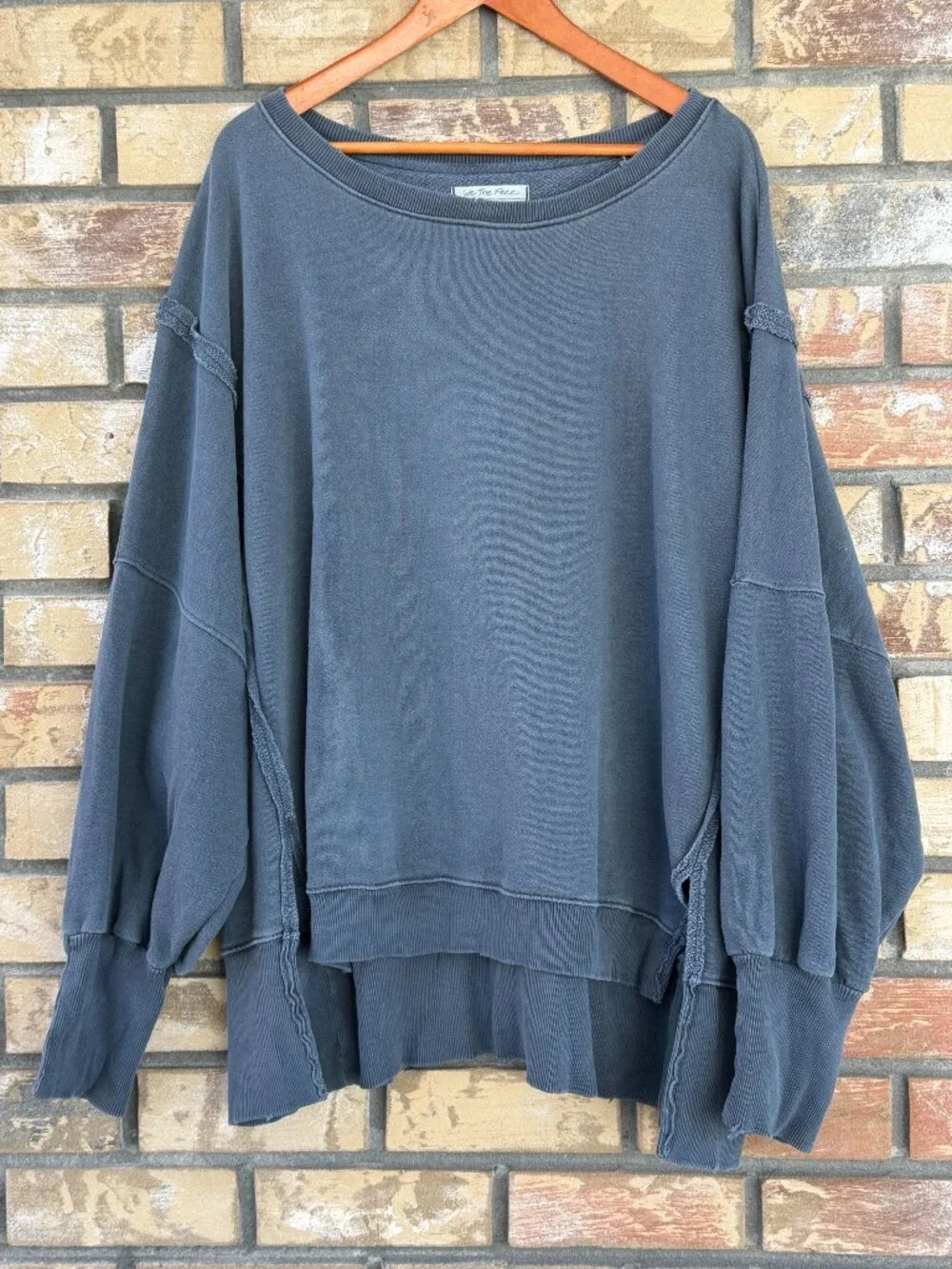 ☀️ Free People We The Free Camden Sweatshirt Rare Deep Blue Blue Fox XL NWOT